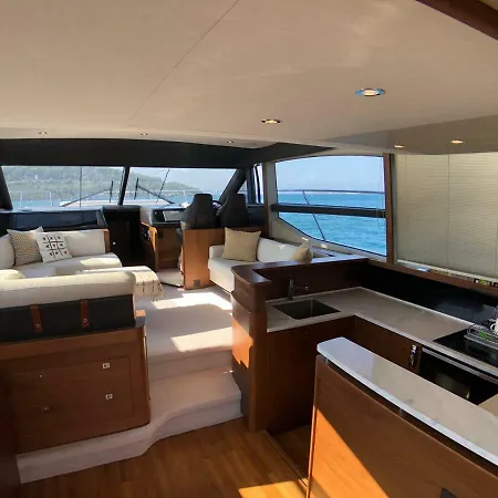 Hotel en barco 2017 Princess 52 Fly Yacht In