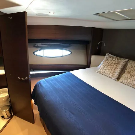 Ботель 2017 Princess 52 Fly Yacht In *